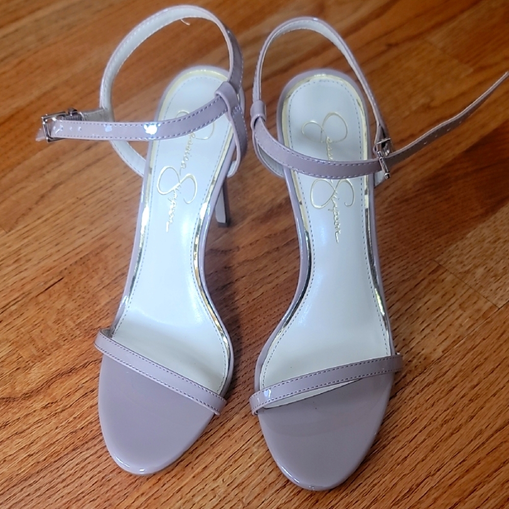 Jessica Simpson Elegant Women's Heels in Light pinkish tan 9M